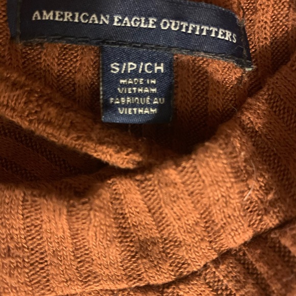 A-line t-shirt style dress with peek boo back. - Picture 3 of 3